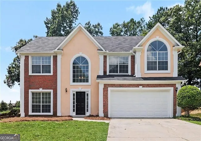 Photo 1 of Sale Pending at 305 Saddle Bridge Dr, Alpharetta, GA 30022 | MLS# 10825716 | Listing updated on 2026-09-17