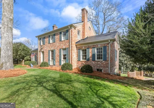 Photo 3 of Single family home for sale at 1606 Riverside Dr, Gainesville, GA 30501 | MLS# 10656459 | Listing updated on 2026-07-18