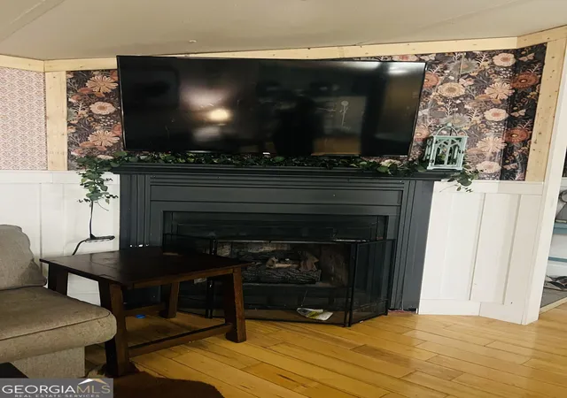 Photo 3 of Single family home for sale at 282 Friendly Ln, Mccaysville, GA 30555 | MLS# 10834979 | Listing updated on 2026-09-11