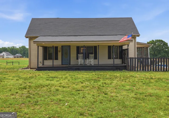 4th image of 5525 Sandy Cross Rd, Carnesville, GA 30521 | MLS# 10755017