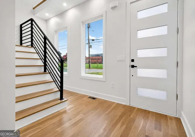 4th image of 1643 Walker Ave, Atlanta, GA 30337 | MLS# 10805787