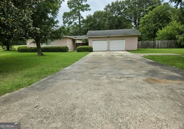 3rd image of 168 Lakeview Church Rd, Cochran, GA 31014 | MLS# 10807279