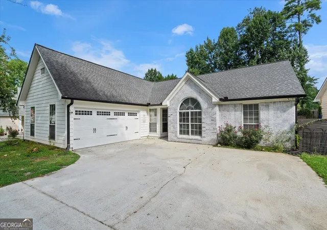 Photo 2 of Single family home for sale at 5235 Sterling Tr Ct Nw, Lilburn, GA 30047 | MLS# 10829253 | Listing updated on 2026-10-08