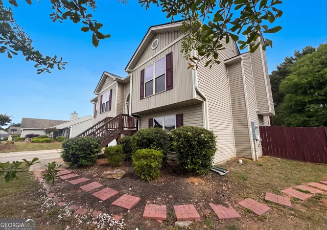Homes for sale in Winder, GA | 2721 Berkshire Dr, Winder, GA 30680 | MLS# 10765815