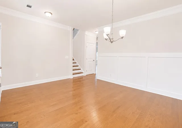 3rd image of 5381 Woodline View Cir, Auburn, GA 30011 | MLS# 10805490
