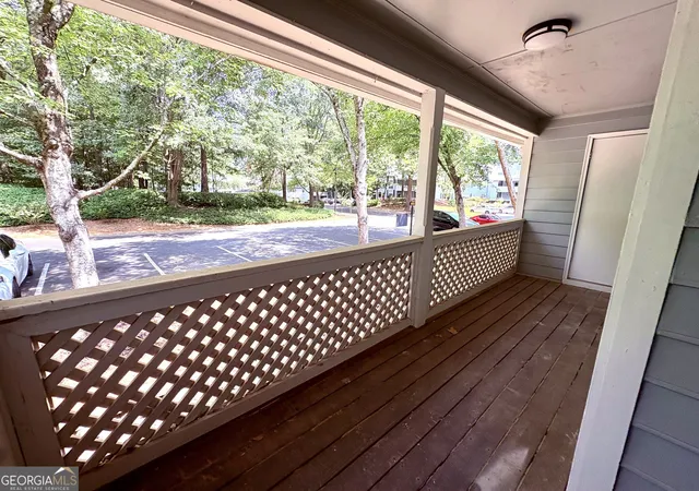 Photo 3 of Condo for sale at 4080 Riverlook Pkwy Se #205, Marietta, GA 30067 | MLS# 10821623 | Listing updated on 2026-08-21