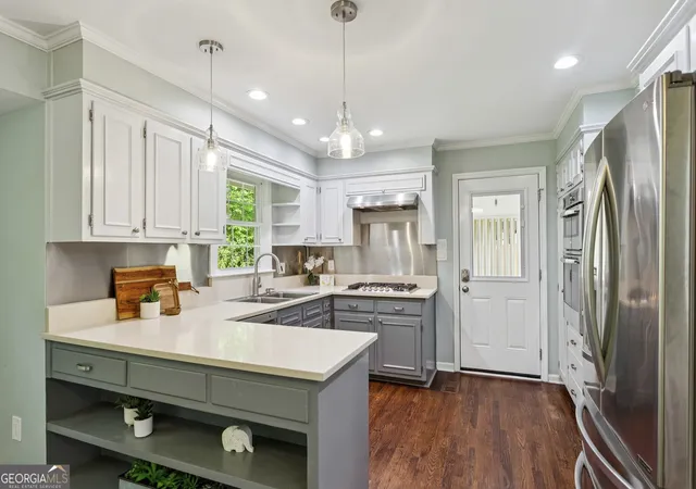 Photo 3 of Single family home for sale at 688 Huntington Pl Se, Marietta, GA 30067 | MLS# 10759613 | Listing updated on 2026-09-13