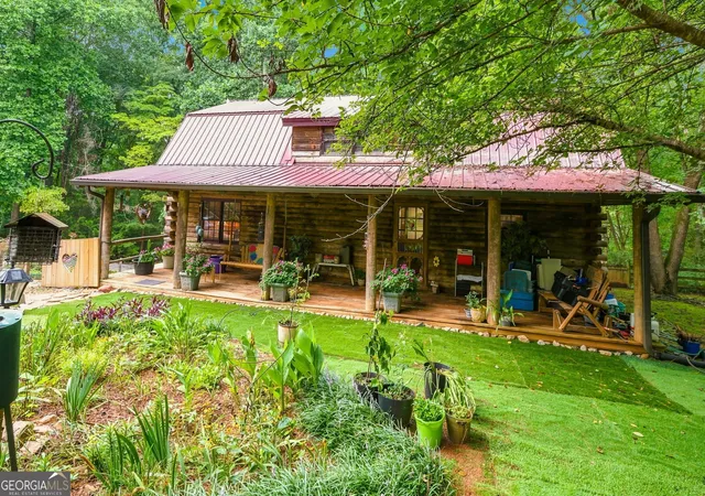 Photo 2 of Sale Pending at 7918 Holyoke Rd, Cumming, GA 30040 | MLS# 10825820 | Listing updated on 2026-09-10