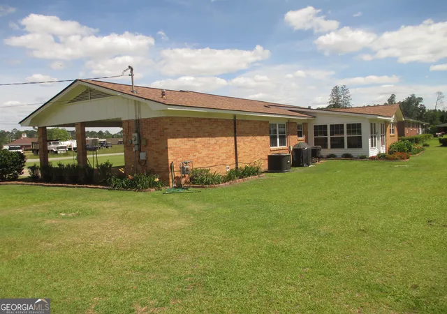 Photo 4 of Single family home for sale at 29 Pine Forest Ave, Hazlehurst, GA 31539 | MLS# 10780604 | Listing updated on 2026-06-21