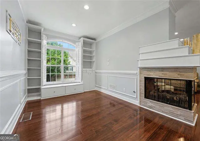 Photo 4 of Townhouse for sale at 1004 Glen Ivy, Marietta, GA 30062 | MLS# 10830410 | Listing updated on 2026-09-29