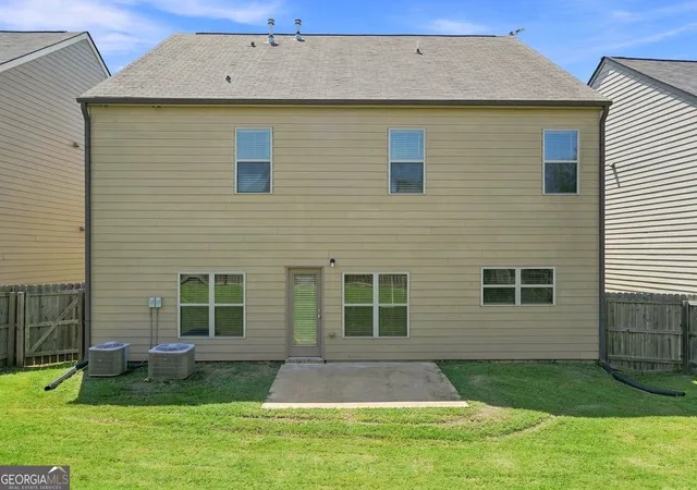 Photo 3 of Single family home for sale at 620 Emporia Loop, Mcdonough, GA 30253 | MLS# 10829353 | Listing updated on 2026-09-17