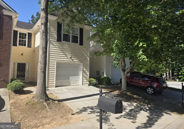Photo 3 of Multi family home for sale at 7005 Biltmore Tr, Lithonia, GA 30058 | MLS# 10766090 | Listing updated on 2026-05-30