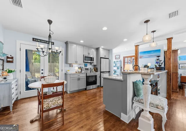 Photo 3 of Sale Pending at 104 Bishop Cir, Saint Marys, GA 31558 | MLS# 10756204 | Listing updated on 2026-05-04