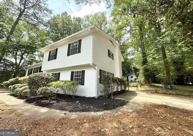 Photo 2 of Single family home for sale at 3681 Lavilla Dr, Powder Springs, GA 30127 | MLS# 10767700 | Listing updated on 2026-09-14