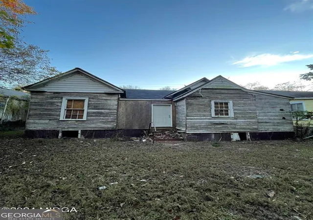 Photo 3 of Single family home for sale at 336 Fairvew Ave, Macon, GA 31217 | MLS# 10711374 | Listing updated on 2026-07-04
