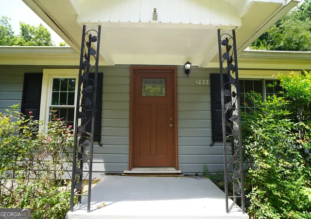 2nd image of 1032 Chatham Rd, Buford, GA 30518 | MLS# 10823661