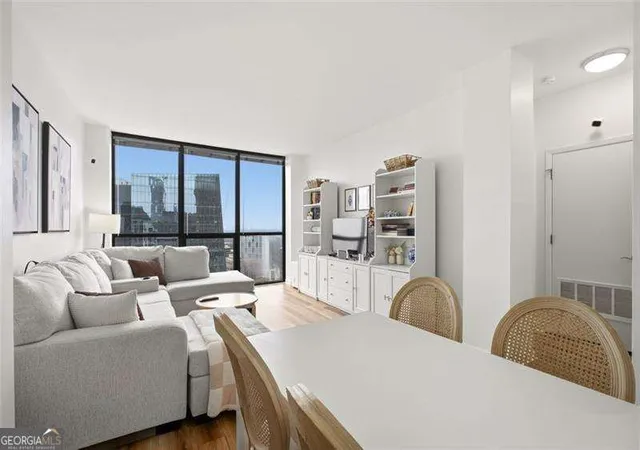 Photo 3 of Condo for sale at 1280 W Peachtree St Nw #3713, Atlanta, GA 30309 | MLS# 10825437 | Listing updated on 2026-10-08