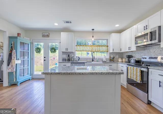 Photo 3 of Single family home for sale at 234 County Road 13, Heflin, AL 36264 | MLS# 10835795 | Listing updated on 2026-09-15
