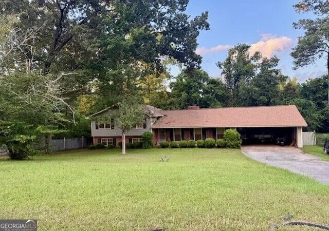 Photo 1 of Sale Pending at 3827 Woodside Dr, Macon, GA 31206 | MLS# 10825811 | Listing updated on 2026-09-05