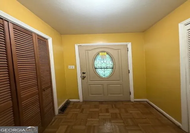 Photo 3 of Sale Pending at 3827 Woodside Dr, Macon, GA 31206 | MLS# 10825811 | Listing updated on 2026-09-05