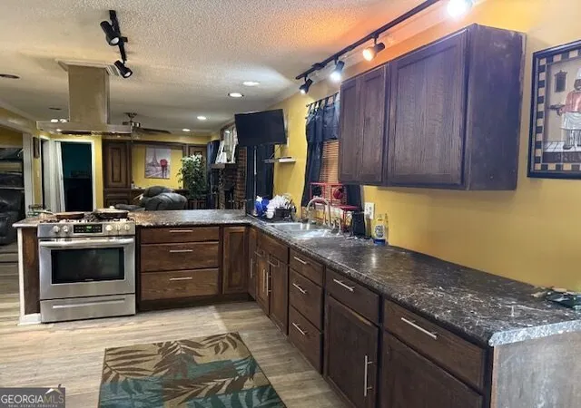 Photo 3 of Sale Pending at 3827 Woodside Dr, Macon, GA 31206 | MLS# 10825811 | Listing updated on 2026-09-05