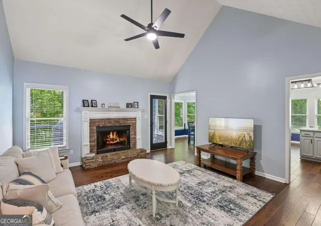 Photo 2 of Single family home for sale at 421 Middle Valley Ln, Woodstock, GA 30189 | MLS# 10765213 | Listing updated on 2026-09-03