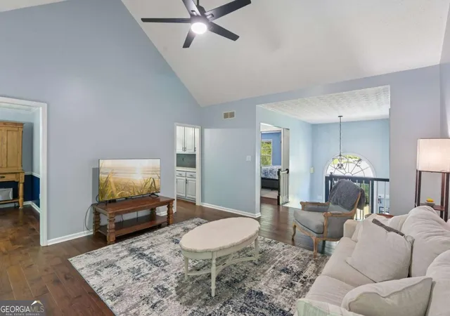 Photo 3 of Single family home for sale at 421 Middle Valley Ln, Woodstock, GA 30189 | MLS# 10765213 | Listing updated on 2026-09-03