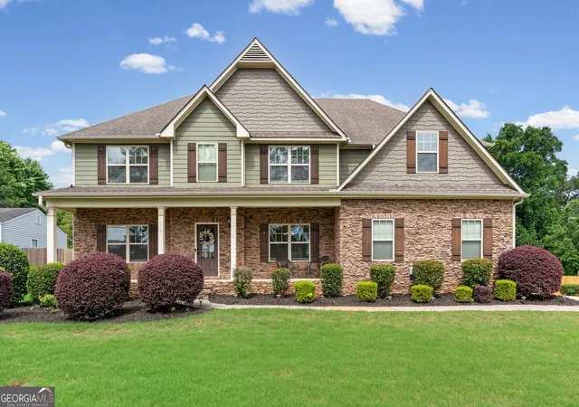 Photo 1 of Single family home for sale at 3833 Steinhauer Rd, Marietta, GA 30066 | MLS# 10829569 | Listing updated on 2026-09-03