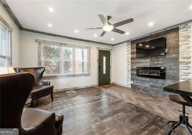 Photo 4 of Single family home for sale at 5211 Oakdale Rd Se, Smyrna, GA 30082 | MLS# 10671250 | Listing updated on 2026-10-23