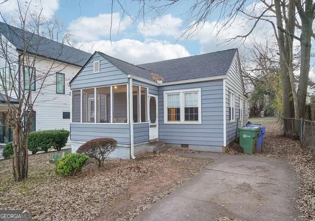 Photo 2 of Single family home for sale at 323 Stovall St SE, Atlanta, GA 30316 | MLS# 10677096 | Listing updated on 2026-07-14
