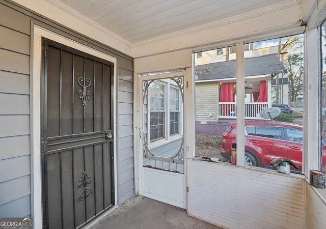 Photo 4 of Single family home for sale at 323 Stovall St SE, Atlanta, GA 30316 | MLS# 10677096 | Listing updated on 2026-07-14