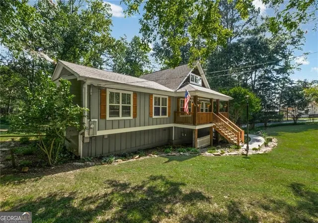 Photo 3 of Single family home for sale at 216 Byers St, Waleska, GA 30183 | MLS# 10830890 | Listing updated on 2026-09-11