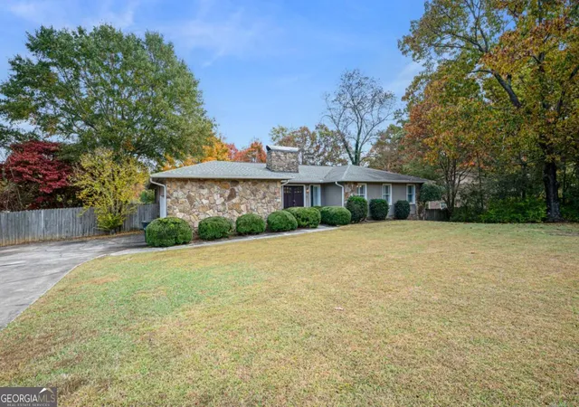 1st image of 127 Windsor Dr, Calhoun, GA 30701 | MLS# 10809643