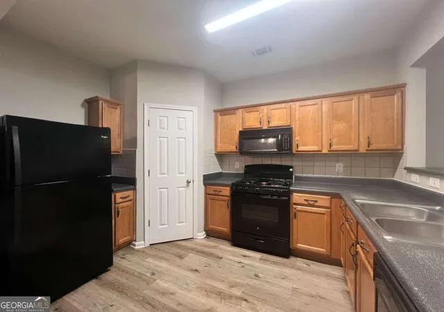 5th image of 2176 Executive Dr, Duluth, GA 30096 | MLS# 10822285
