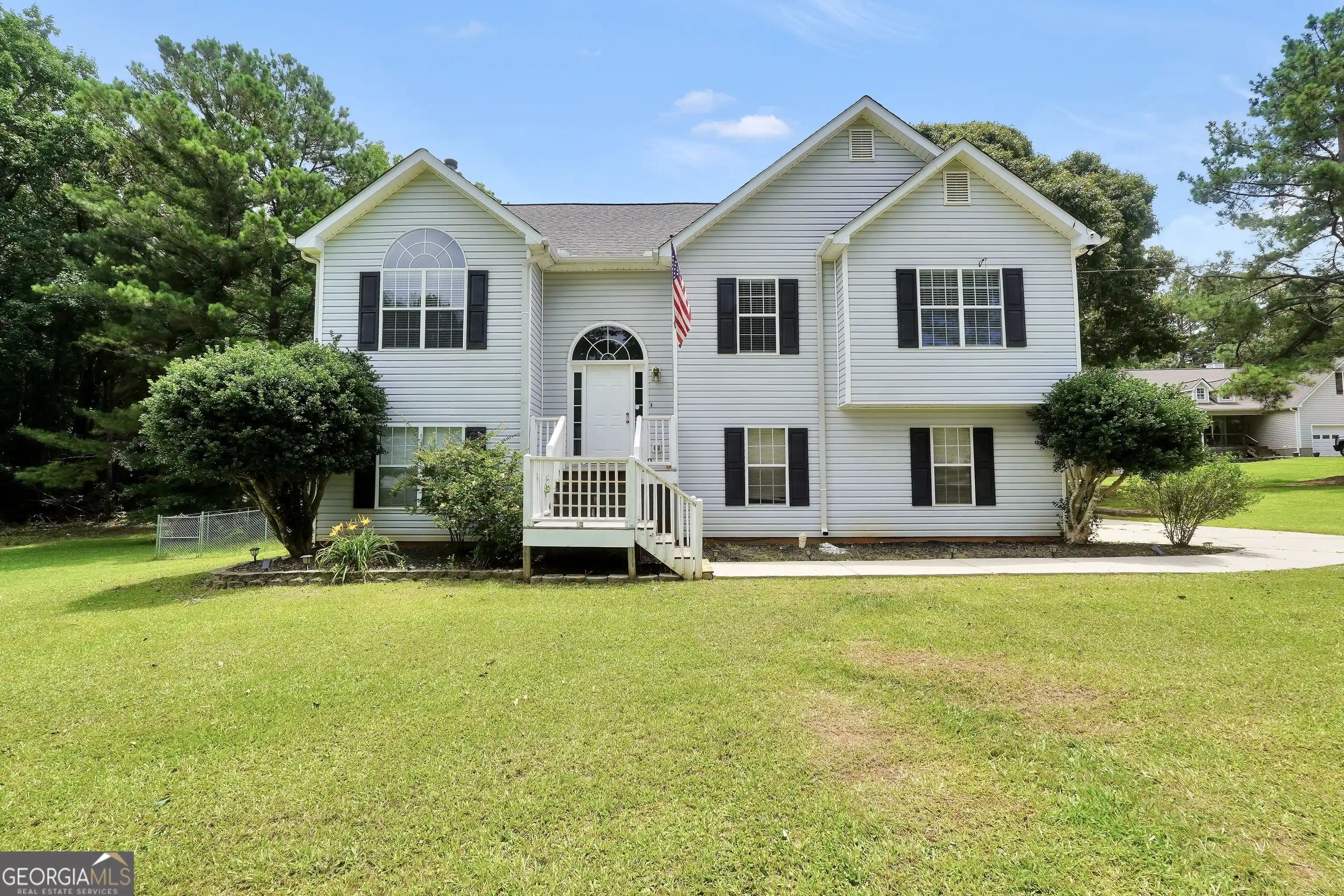 Photo 1 of Single family home for sale at 105 Dawn Ct, Jackson, GA 30233 | MLS# 10856163 | Listing updated on 2026-10-15