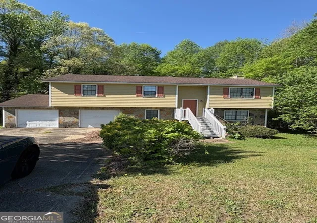 Photo 1 of Single family home for sale at 355 Lori Ln, Riverdale, GA 30296 | MLS# 10820118 | Listing updated on 2026-08-30