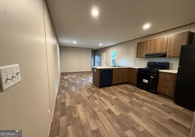 Photo 3 of Manufactured home for sale at 2224 Old Scenic Dr, Villa Rica, GA 30180 | MLS# 10836535 | Listing updated on 2026-09-12