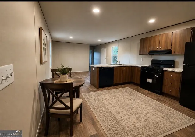 Photo 4 of Manufactured home for sale at 2224 Old Scenic Dr, Villa Rica, GA 30180 | MLS# 10836535 | Listing updated on 2026-09-12