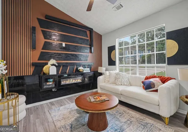 Photo 3 of Single family home for sale at 4584 Garden Hills Dr, Stone Mountain, GA 30083 | MLS# 10824676 | Listing updated on 2026-08-31