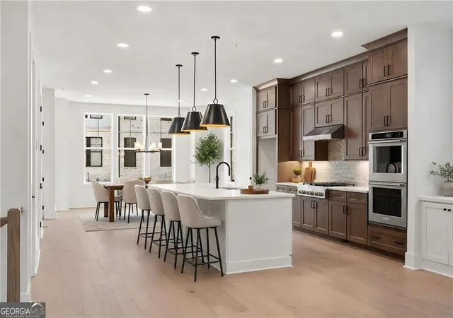 Photo 3 of Townhouse for sale at 2248 Crestview Dr Ne #33, Brookhaven, GA 30319 | MLS# 10821407 | Listing updated on 2026-08-31