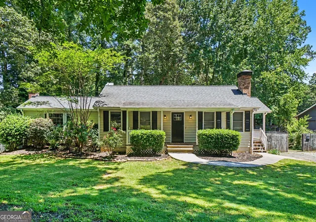 Photo 1 of Single family home for sale at 3560 Hogan Dr Nw, Kennesaw, GA 30152 | MLS# 10781122 | Listing updated on 2026-09-21
