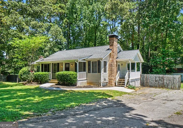 Photo 2 of Single family home for sale at 3560 Hogan Dr Nw, Kennesaw, GA 30152 | MLS# 10781122 | Listing updated on 2026-09-21