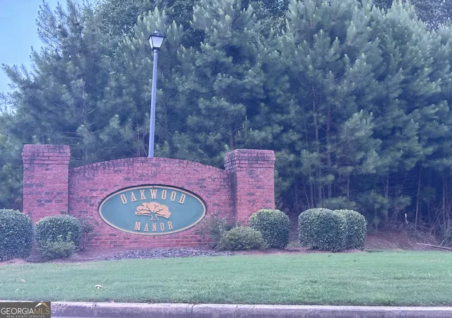 3rd image of 235 Hillside Oak Ln, Covington, GA 30016 | MLS# 10785490