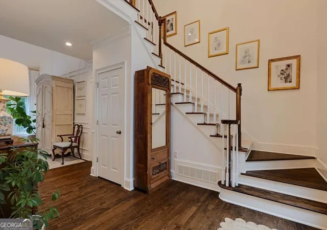 Photo 3 of Single family home for sale at 152 Thornhill Dr, Athens, GA 30607 | MLS# 10821366 | Listing updated on 2026-08-25