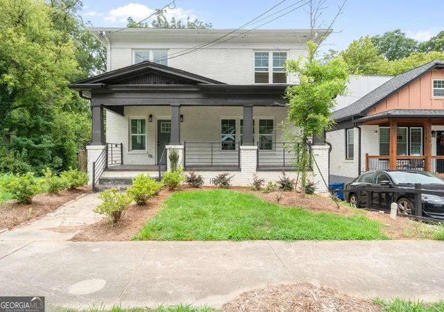 Photo 1 of Single family home for sale at 1046 Mayson Turner Rd Nw, Atlanta, GA 30314 | MLS# 10819902 | Listing updated on 2026-09-11