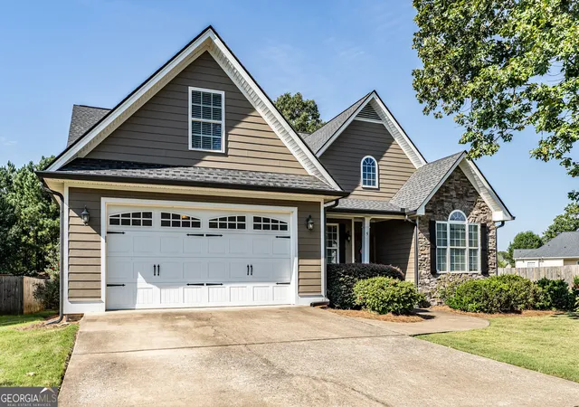 Photo 3 of Single family home for sale at 5 Quarter Horse Dr Nw, Rome, GA 30165 | MLS# 10831919 | Listing updated on 2026-09-11