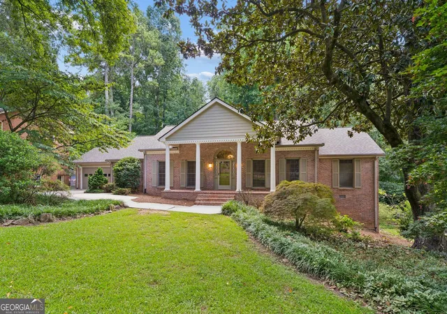 Photo 1 of Single family home for sale at 2724 Cravey Dr, Atlanta, GA 30345 | MLS# 10825607 | Listing updated on 2026-09-14