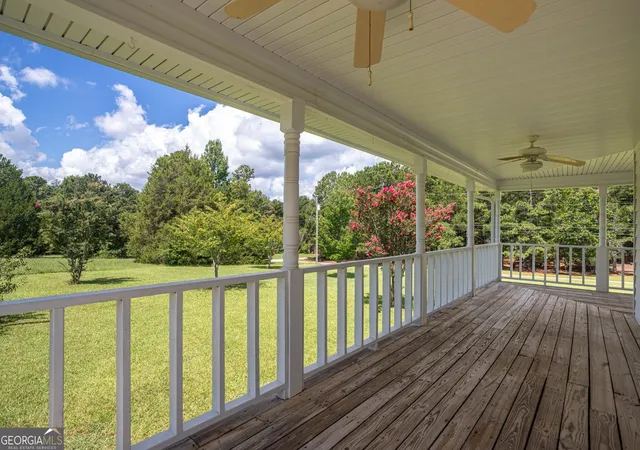 Photo 4 of Single family home for sale at 195 Skyview Dr, Social Circle, GA 30025 | MLS# 10819769 | Listing updated on 2026-09-22