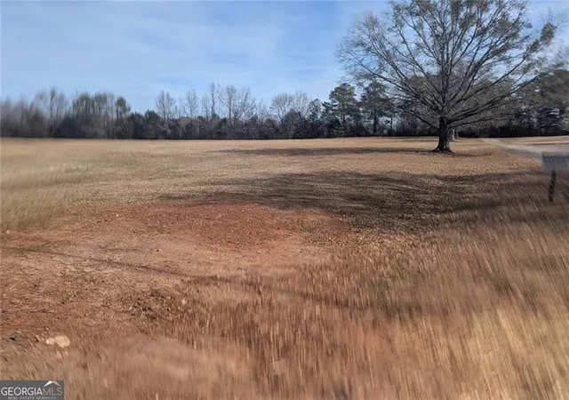 Photo 3 of Sale Pending at 450 Carver Rd, Griffin, GA 30224 | MLS# 10449734 | Listing updated on 2026-09-11