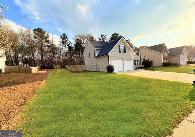 Homes for sale in Hampton, GA | 227 Millstone Dr, Hampton, GA 30228 | MLS# 10709683